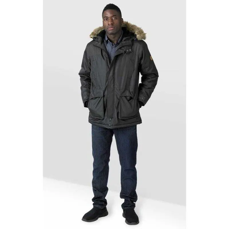 Modell hvor jakken er khakifarget (1)